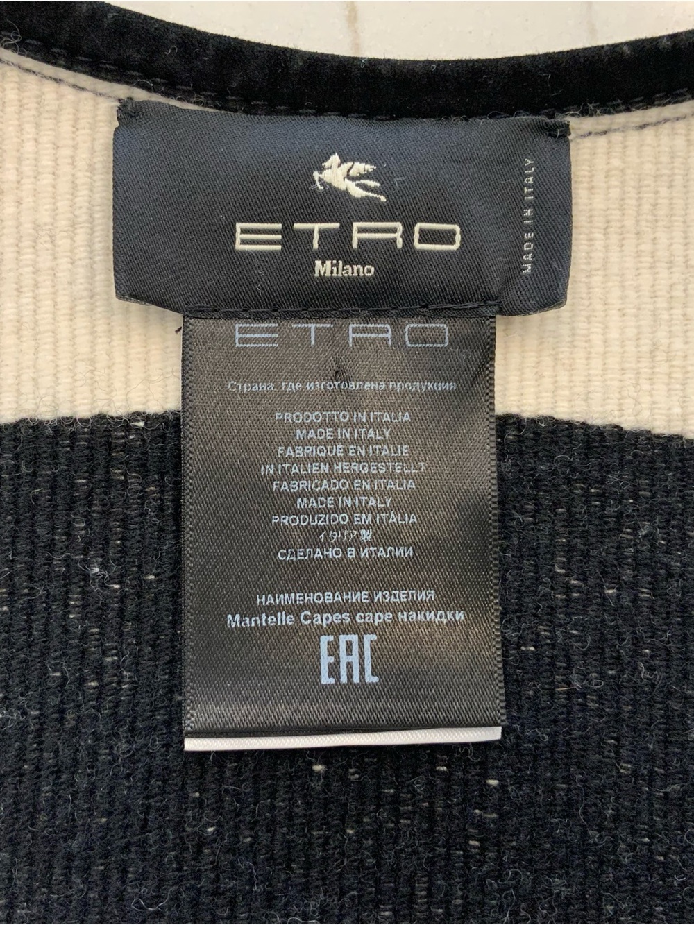 ETRO MILANO Black and Cream Mantella Cape - Picture 5 of 7